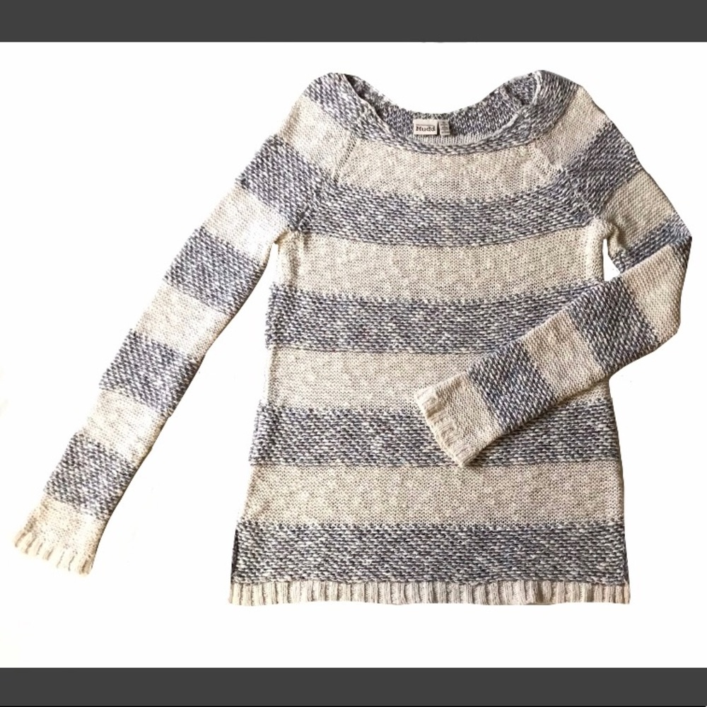 Sweater. ❤️